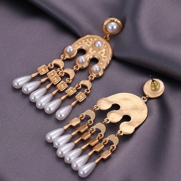 🖤LAST ONE🖤Tassel Dangle Gold Earrings - Picture 5 of 7